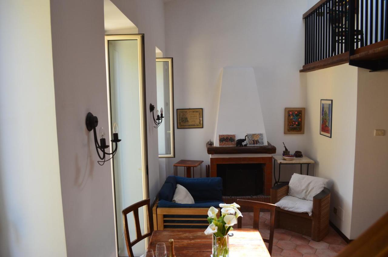 카스텔간돌포 La Luce Del Borgo 아파트 외부 사진