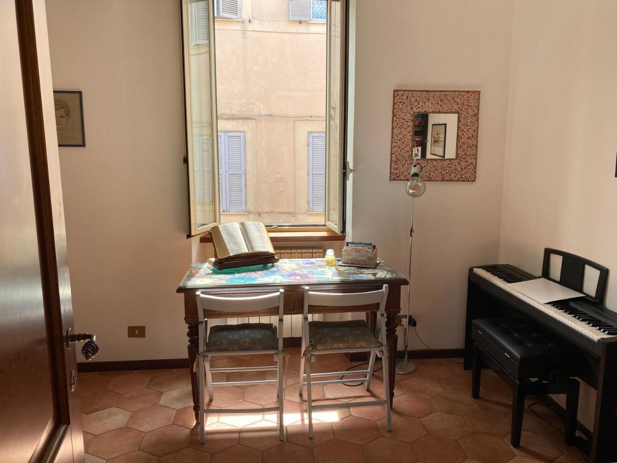 카스텔간돌포 La Luce Del Borgo 아파트 외부 사진